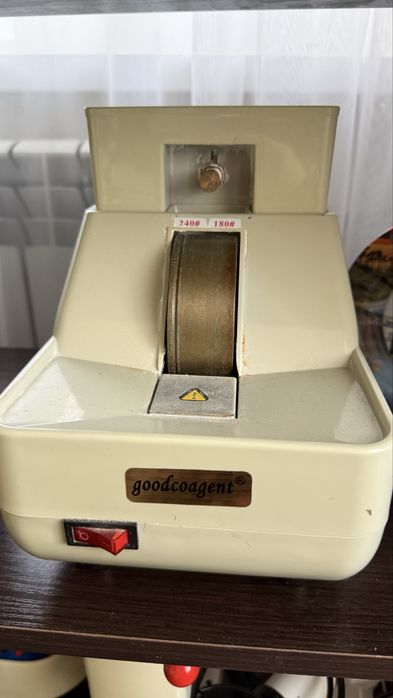 Аппараты для изготовления очков.