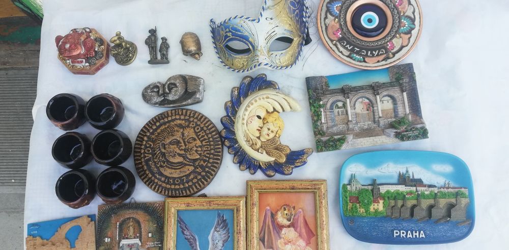 Продам сувениры разные.