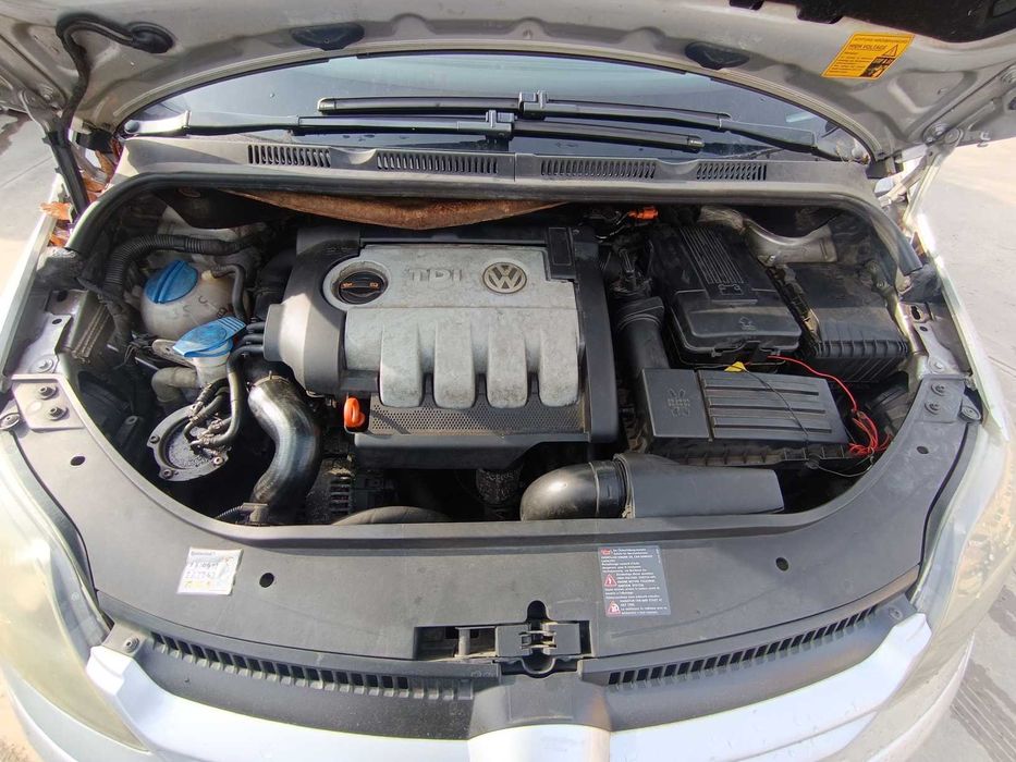 Dezmembram VW Golf 5 plus