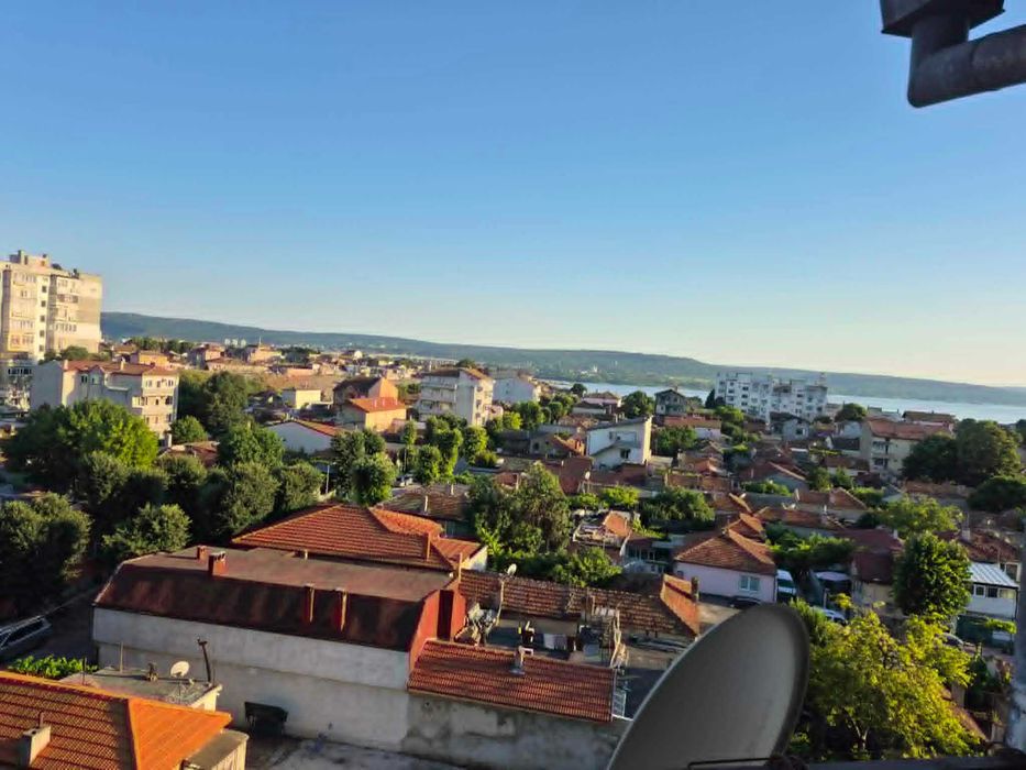 Продавам 3стаен апартамент град Варна