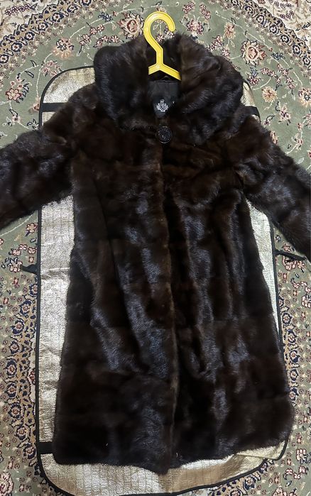 Норковая шуба 88тыч. Торг есть. 42-44 размер. Ред есть