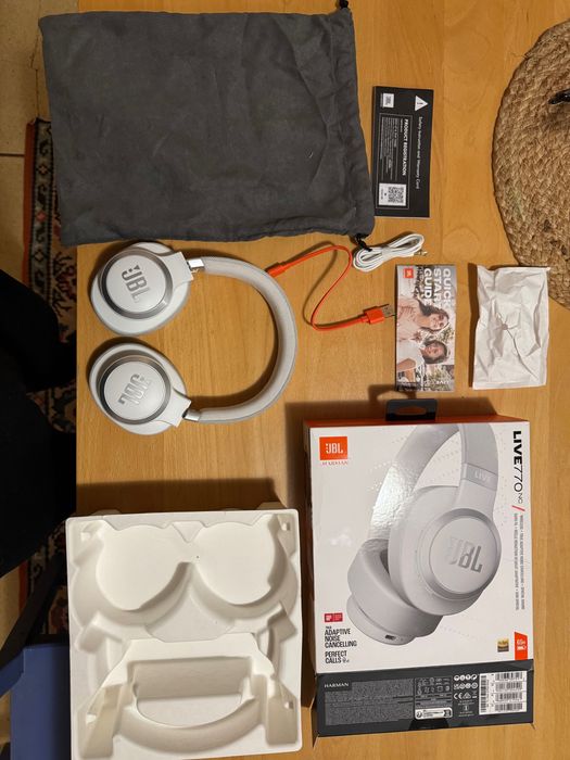 JBL live770NC Слушалки