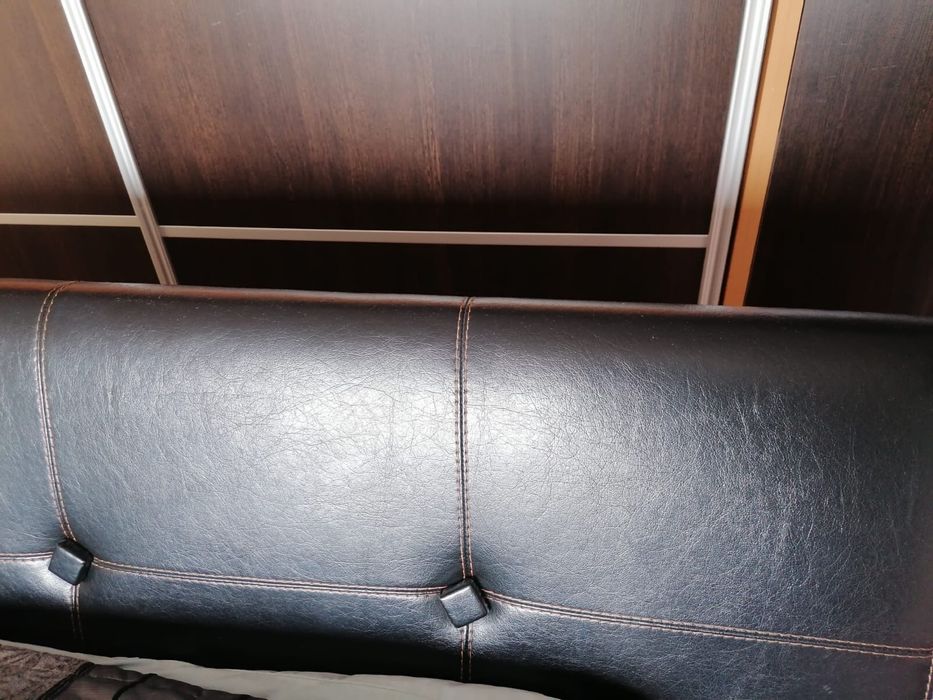 Двухспальная кровать