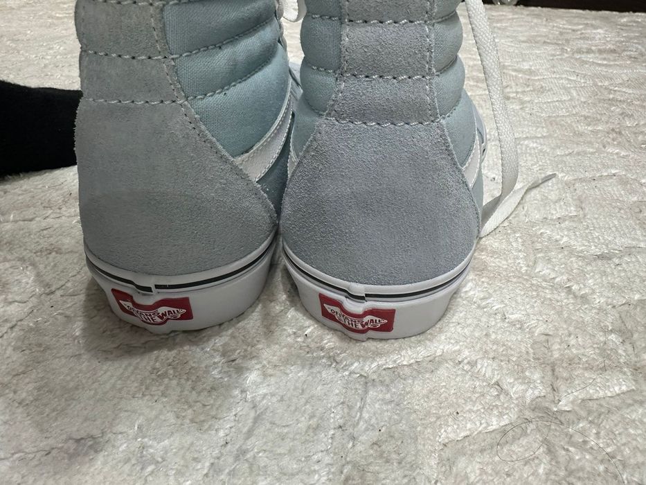 Продаются.  кеды