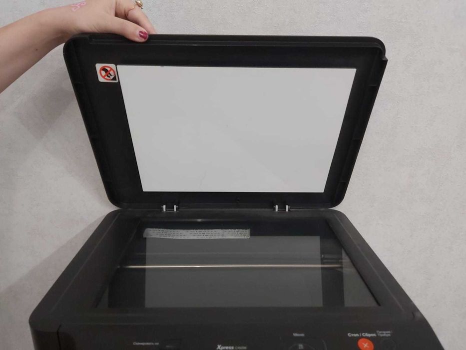 Принтер Samsung Xpress c460w