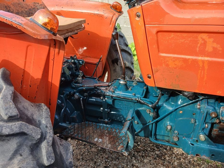 Vând tractor Fiat 315 35 cp adus recent Italia