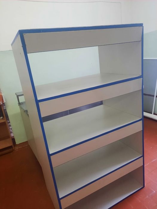 Продам полки в хорошем состоянии