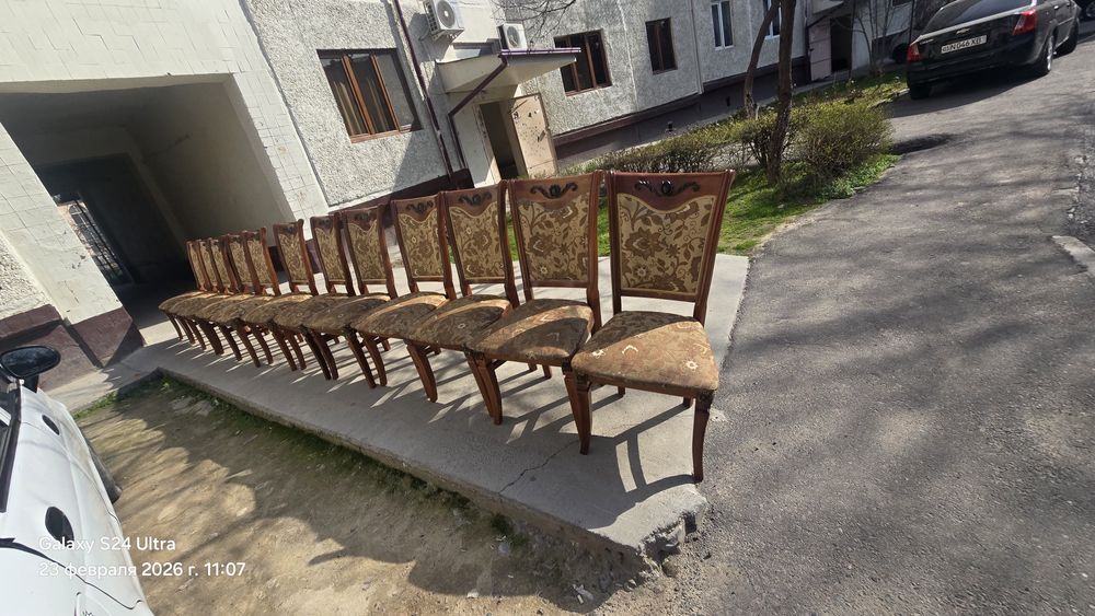 Продаётся стулья