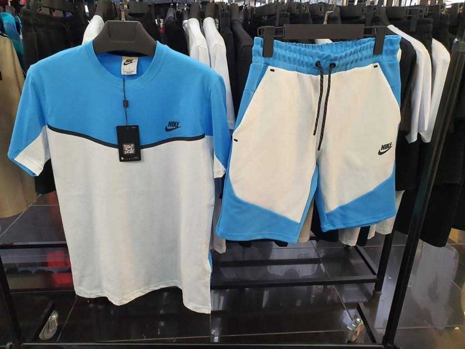 Мъжки къси екипи Nike
