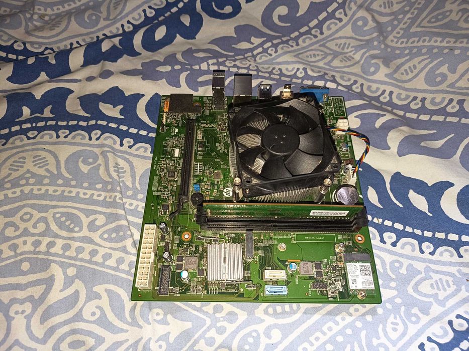 Kit light gaming AM4, placa baza B350 + cpu APU + 16gb ddr4 o singura placuta, video integrat Radeon R7