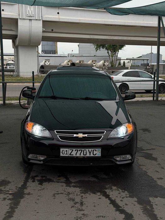 автомобиль Daewoo Gentra