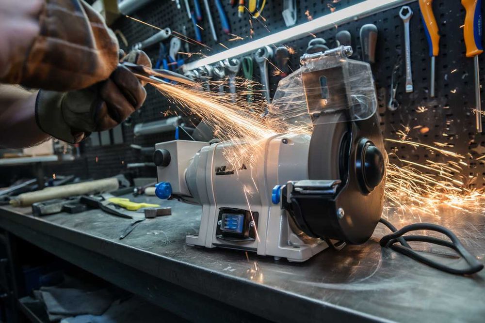 Polizor de banc 250W MAC ALLISTER pentru ascutire