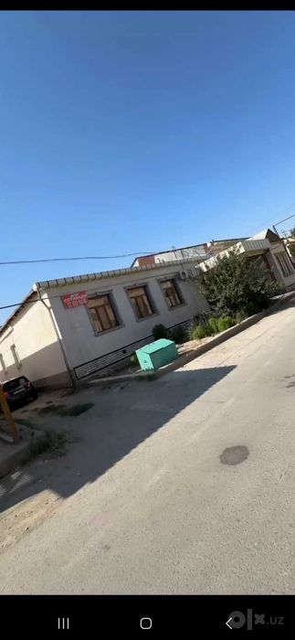 Barcha qulayliklarga ega 420 kv m. hovli joy sotiladi.