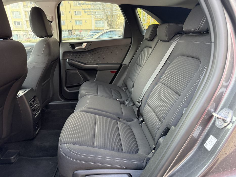 Ford Kuga Titanium Hybrid