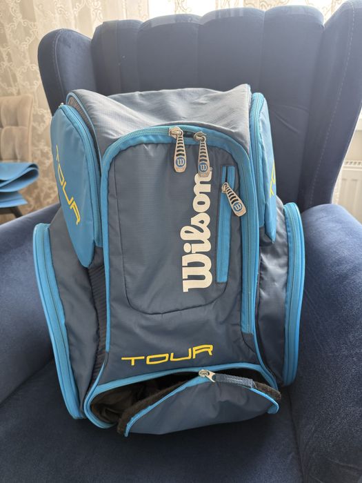 Продам рюкзак / сумку Wilson TOUR