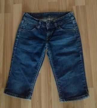 Къси панталони Levis (таля 72 cm )