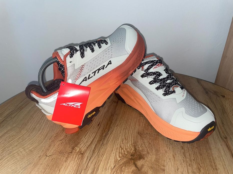 Adidasi ALTRA Olympus 6 nr 41