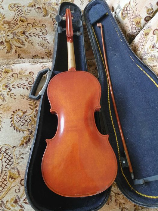 Vioara veche in stare buna