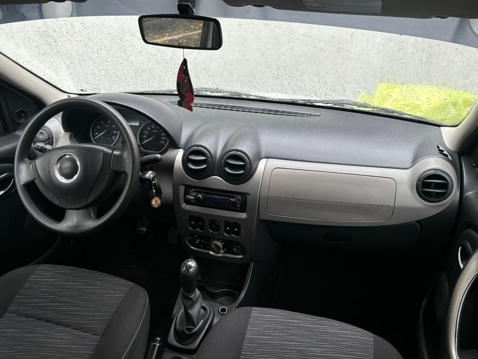 Vând Dacia Logan Euro 5