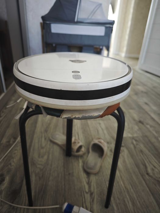 Продам робот-пылесос