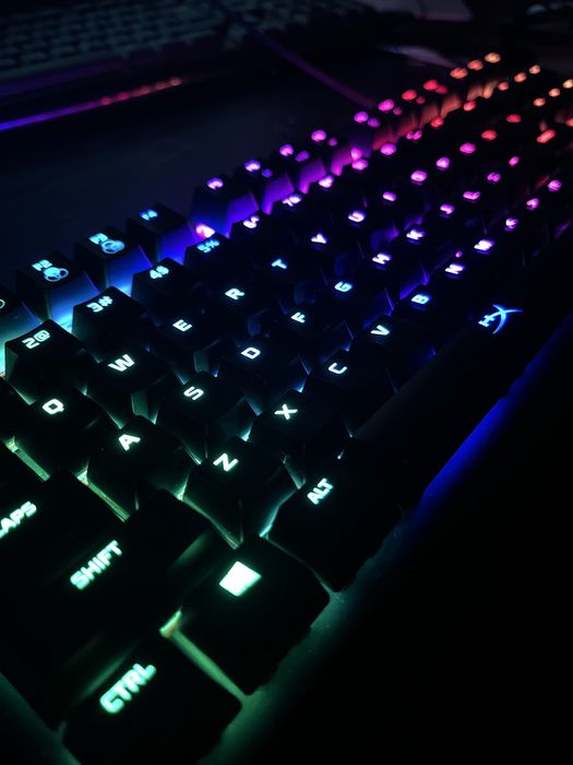 Tastatura Hyperx Alloy Origins Core PBT RGB TKL switch uri red linear cu cablu usb C