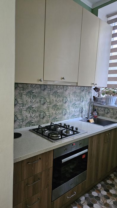 Продаётся двух комнатная квартира