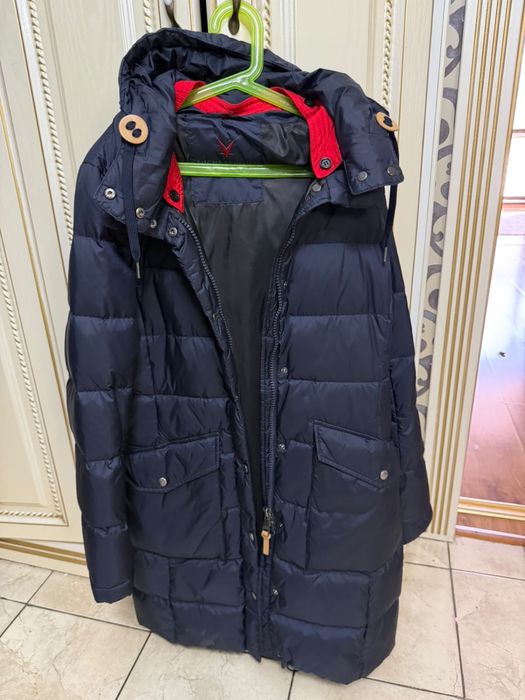 Продам женские куртки