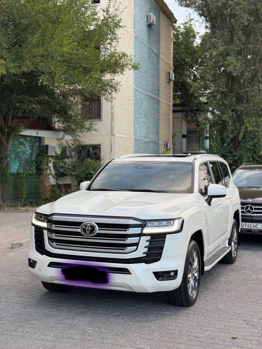 Toyota lc300 3.5 twin turbo 2024-yil 7.000 probeg 3 qatorli