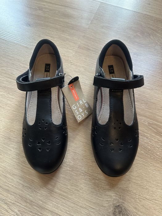 Детски обувки на John Lewis, н. 34