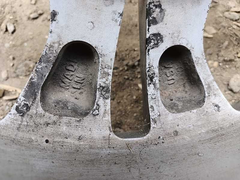 Продам оригинальные легкосплавные диски "Enkei"