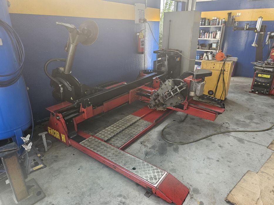 Masina dejantat Corghi Master HD1600
