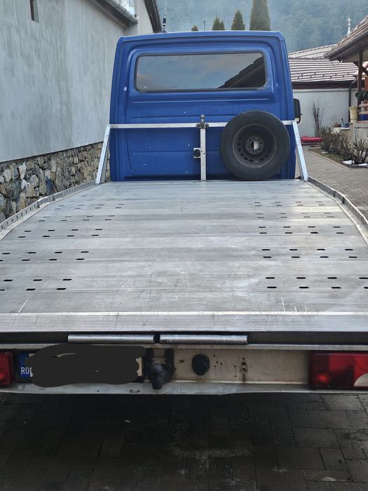 Vând autoplatformă  mercedes sprinter