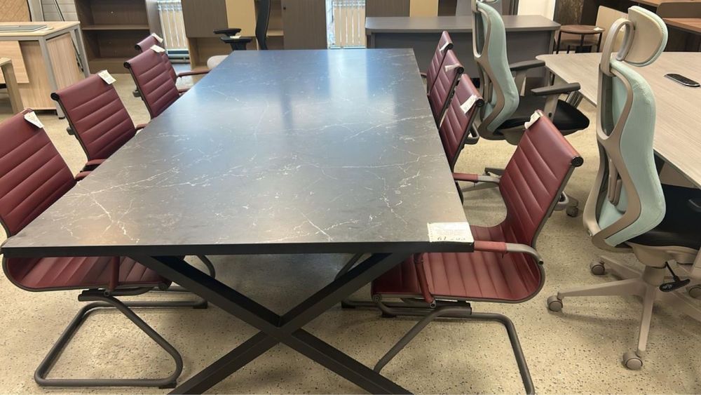 Совеременные офисные стулья