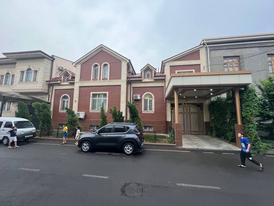 Продаётся дом в Юнусабадском районе