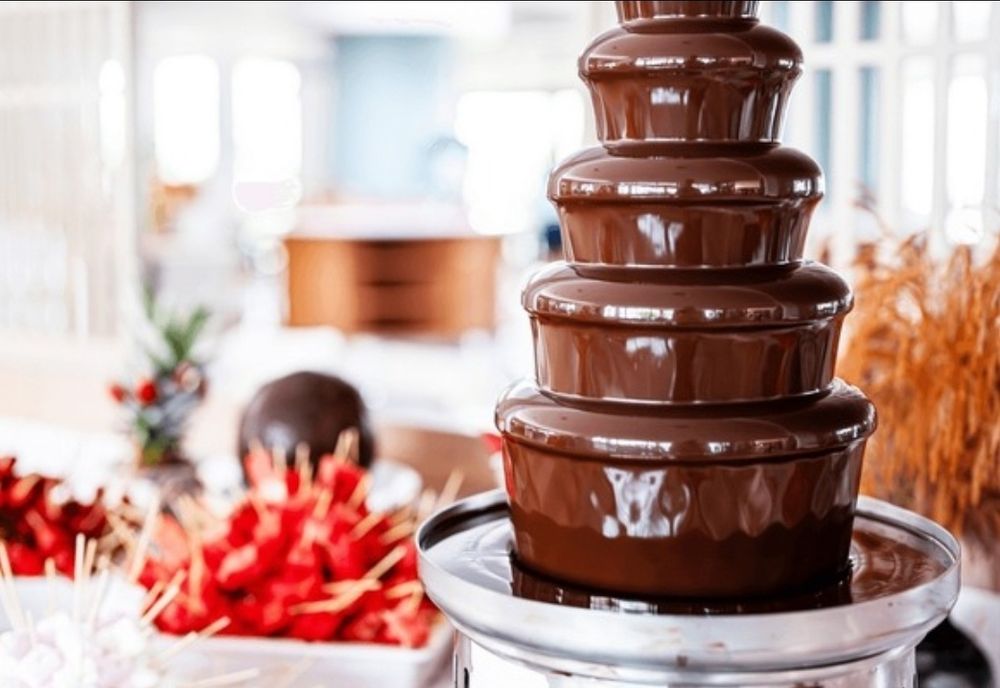 Шоколадний фонтан Shokolad favvorasi