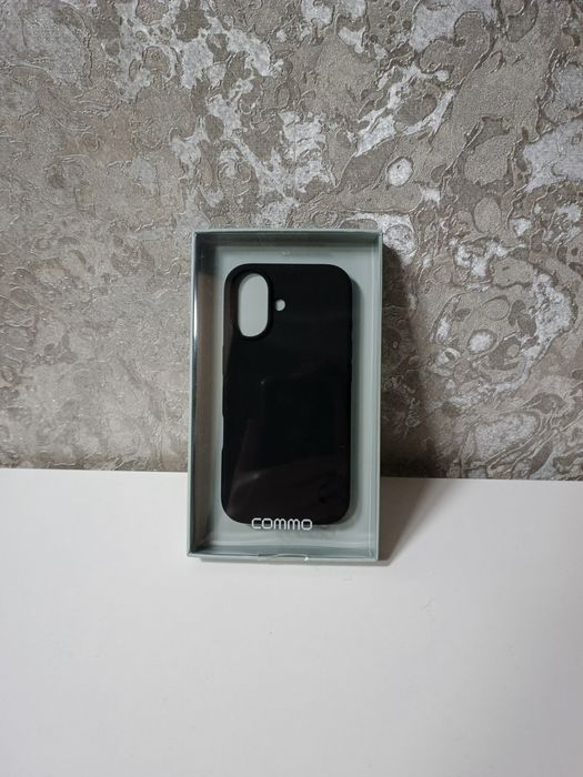 Продам чехол на iPhone 17