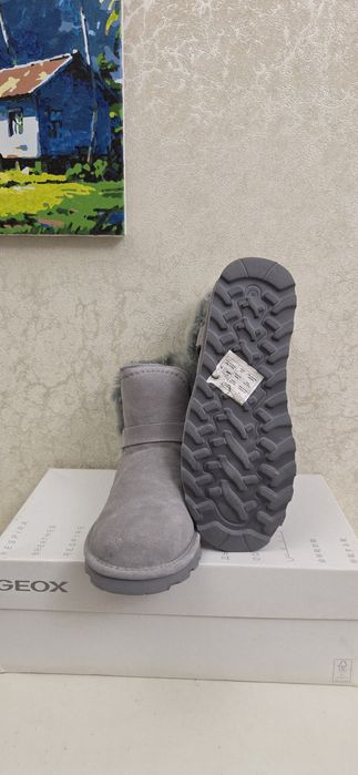 Продам угги. Оригинал. Шерсть.