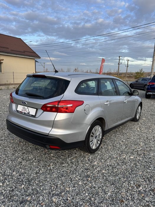 FORD Focus 2015 — imagine 4