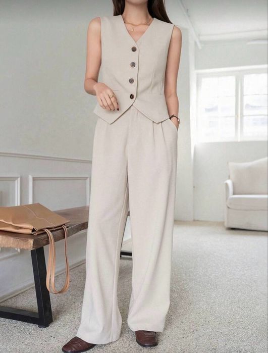 Сет- панталон и елек в размер “S”