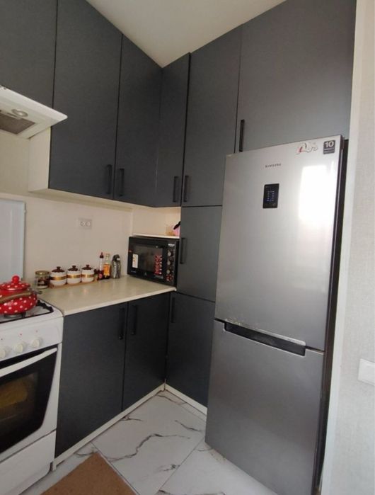 Запчас Базар Сергили 3 комнатная 3 этаж Новостройка,Продается        х