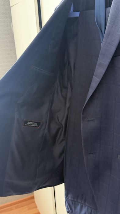 Продам костюм двоика