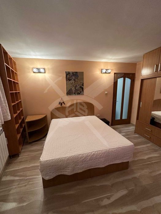 Дава се под наем Тристаен апартамент в Пловдив, Център - 70 кв.м за 700 € - Снимка #9