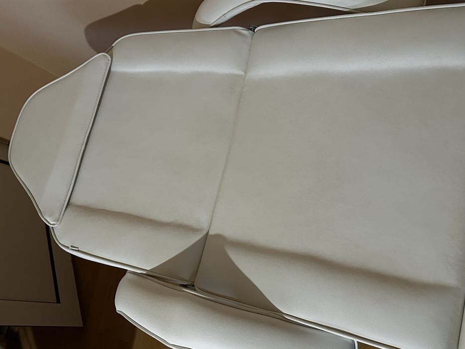 Кушетка за козметик/ масаж /миглопластика/ микроблейдинг