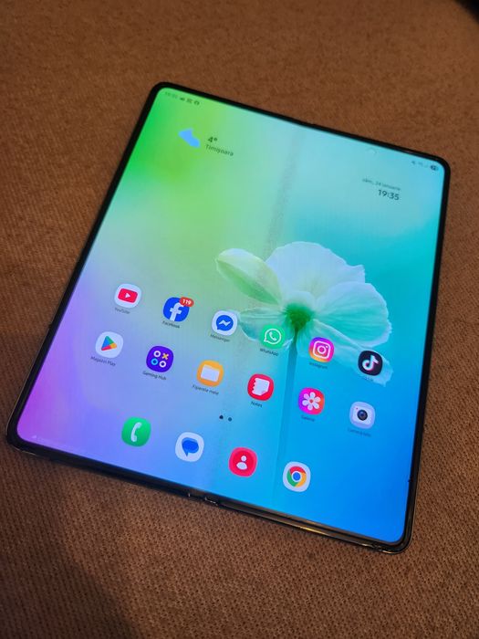 Samsung Galaxy Z Fold 4, 5G, 12GB RAM, 256GB
