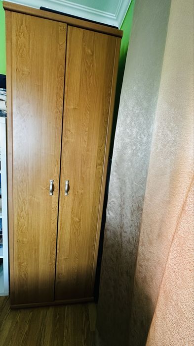 Продам шкаф в прихожую