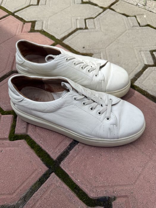 Женские кожаные кеды