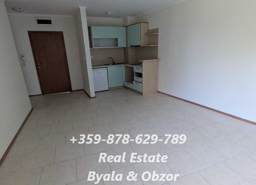 Продава се Двустаен апартамент в Обзор - 65 кв.м за 788 €/кв.м - Снимка #4