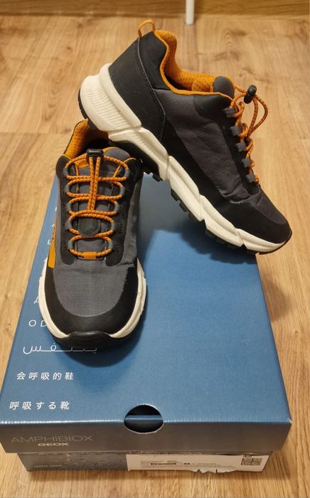 Кроссовки весна Geox