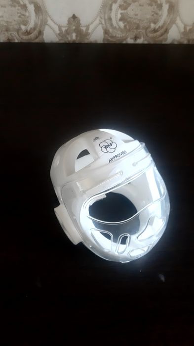 Спорт каскасы ,новый,тек бир марте соревнованияга кийген