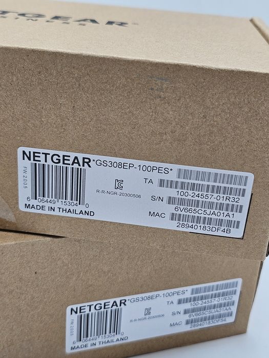 Switch Netgear GS308EP-100PES , 8 porturi